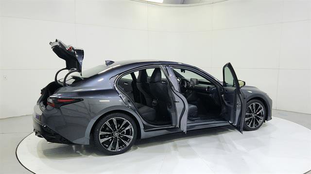 Used 2022 Lexus IS 350 F Sport w/ Accessory Package image 32