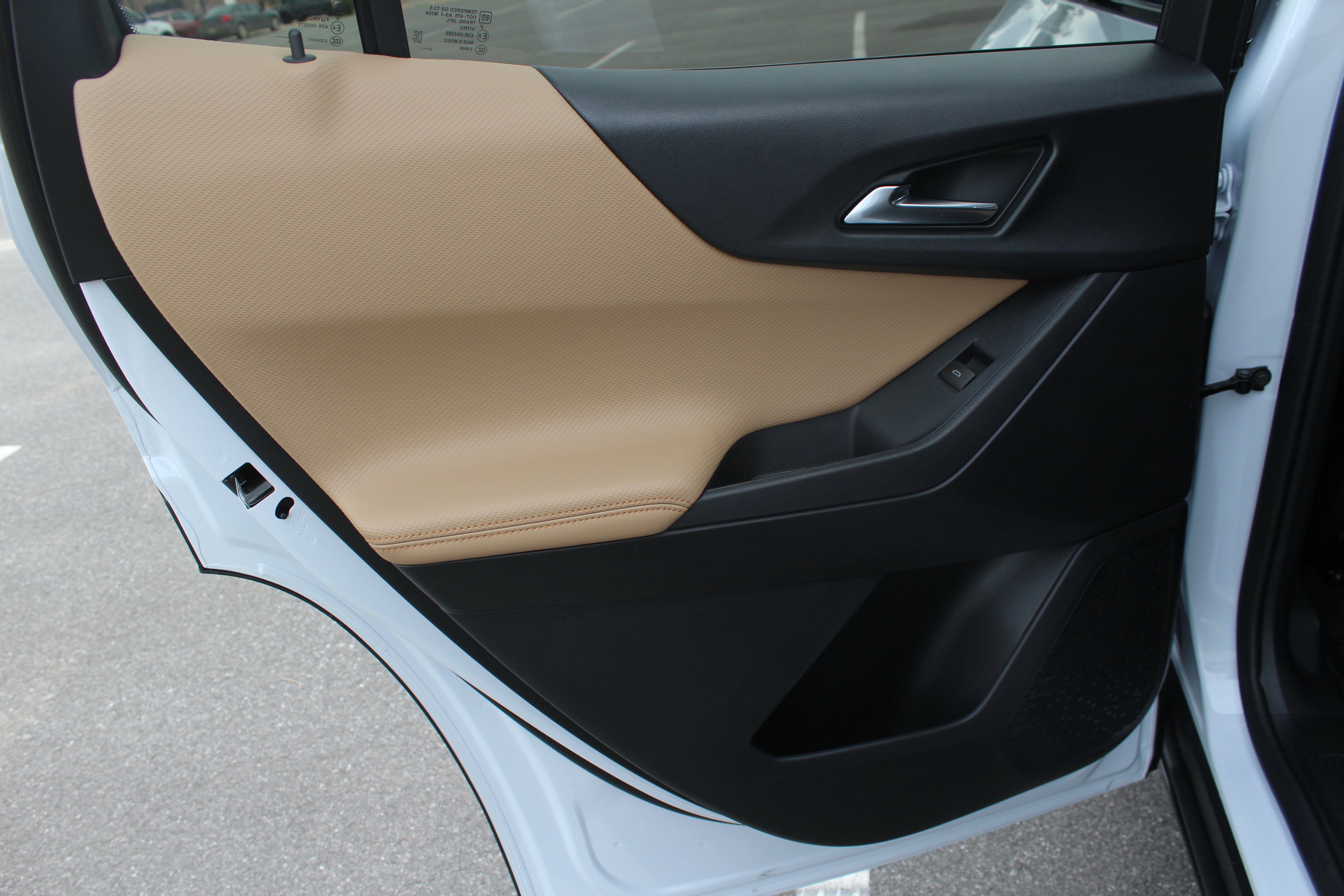 New 2026 Chevrolet Equinox ACTIV w/ LPO, Floor Liner Package image 43