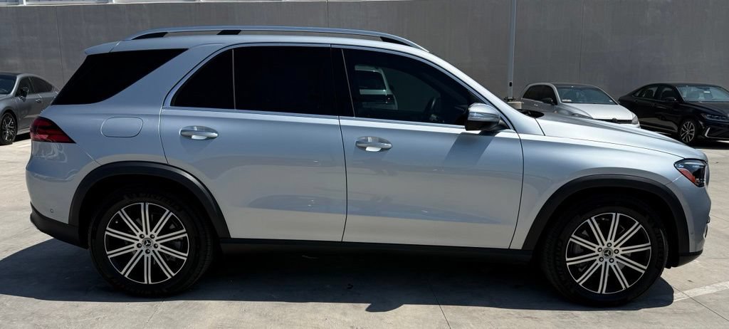 Used 2025 Mercedes-Benz GLE 450 4MATIC image 5
