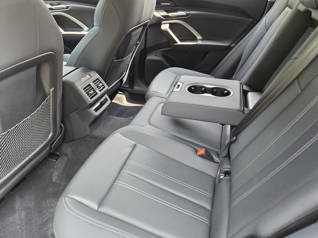 Certified 2025 Audi Q5 Premium Plus w/ Premium Plus AWD/4WD image 40