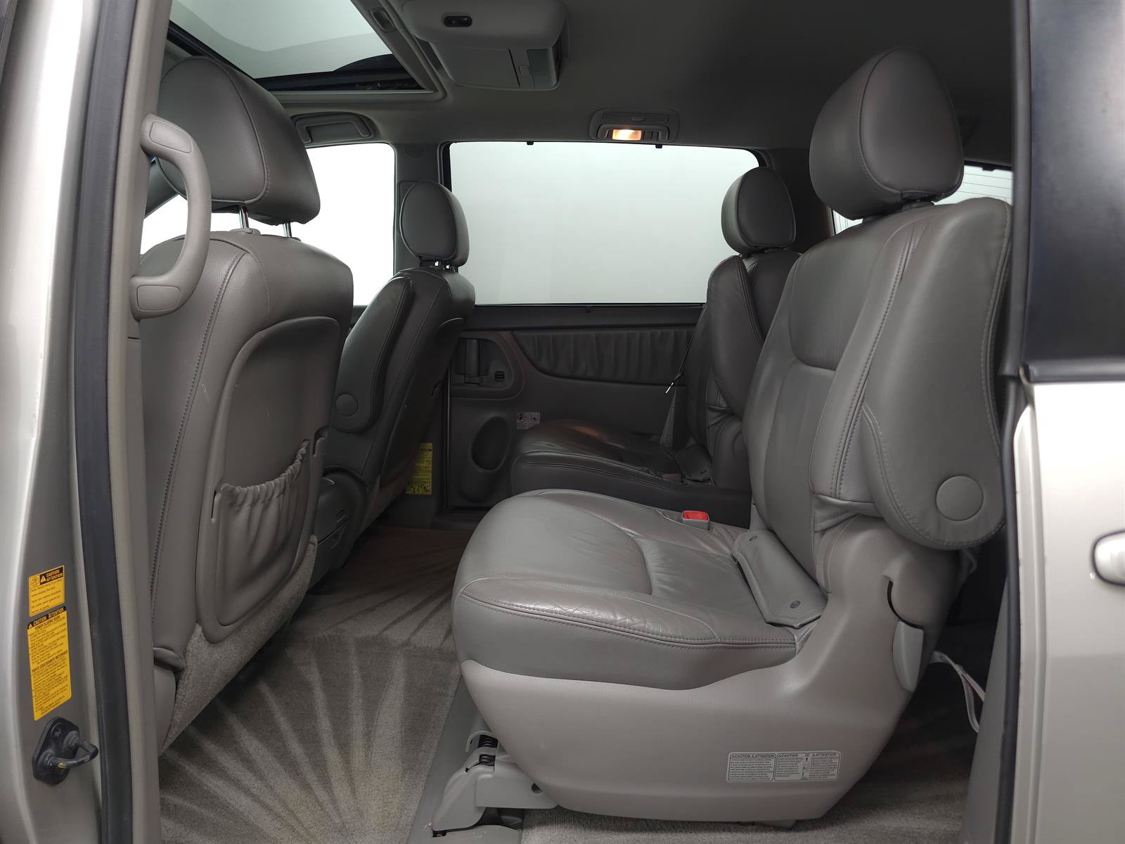 Used 2006 Toyota Sienna XLE Limited w/ XLE Limited Pkg 2 AWD/4WD image 5