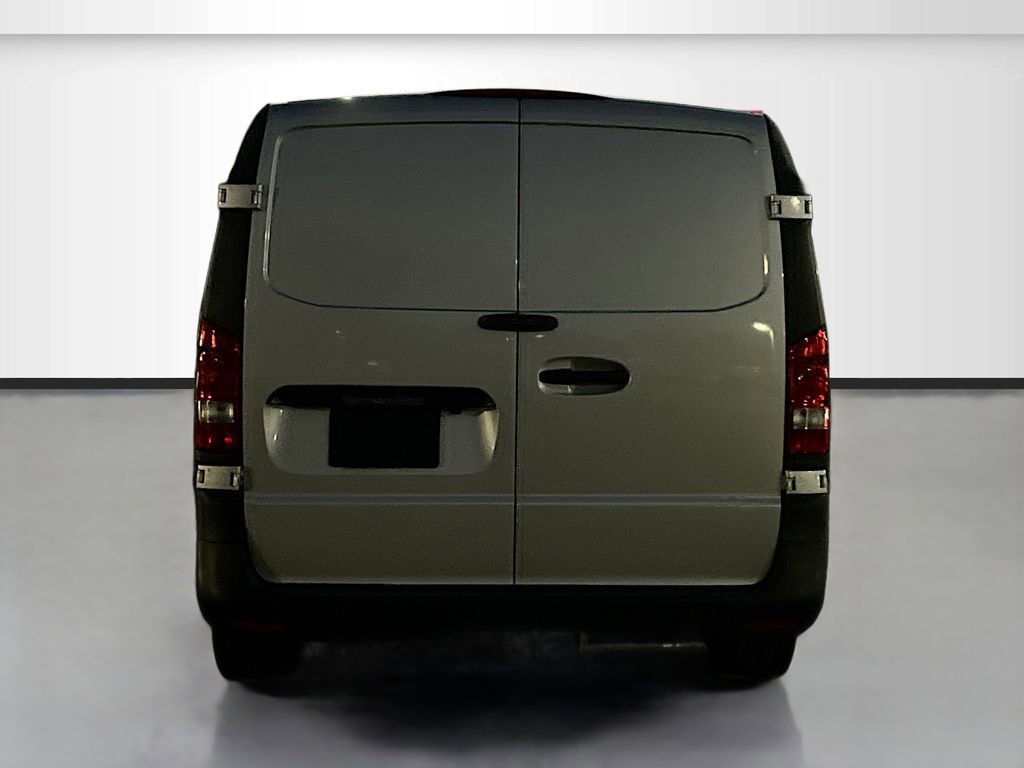 Used 2023 Mercedes-Benz Metris image 7