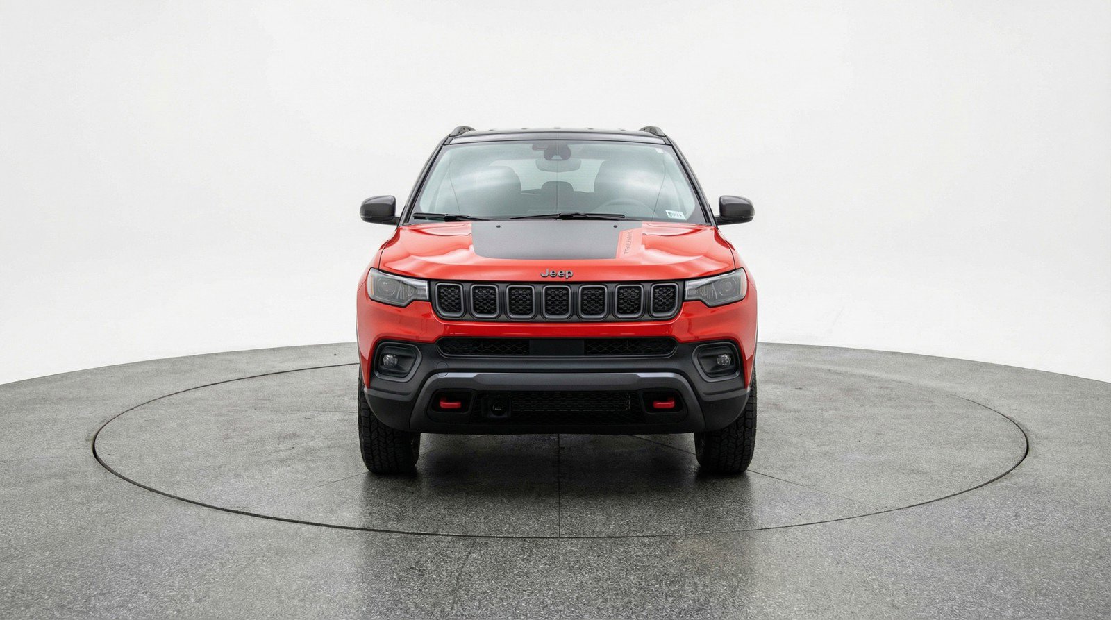 Used 2025 Jeep Compass Trailhawk image 2
