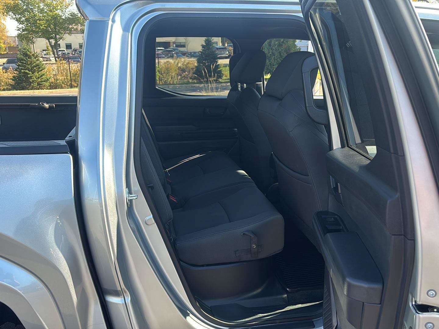 Used 2024 Toyota Tacoma SR5 AWD/4WD image 13