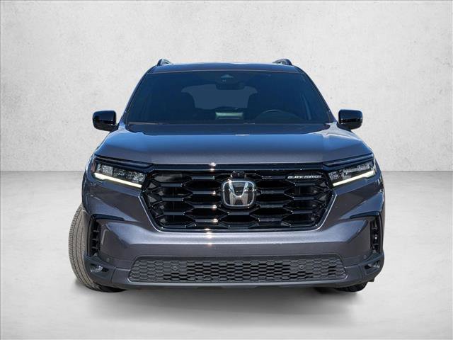 Used 2025 Honda Pilot Black Edition image 2