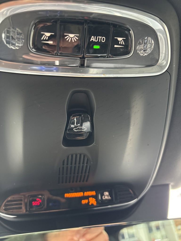 Used 2018 Volvo XC90 T6 R-Design w/ Convenience Package image 56