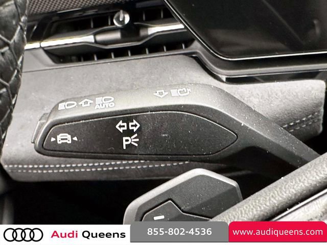 Used 2025 Audi S6 e-tron Prestige image 33