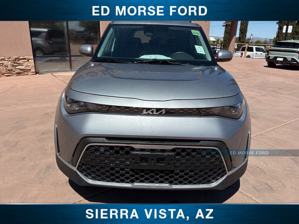 Certified 2025 Kia Soul LX FWD image 11