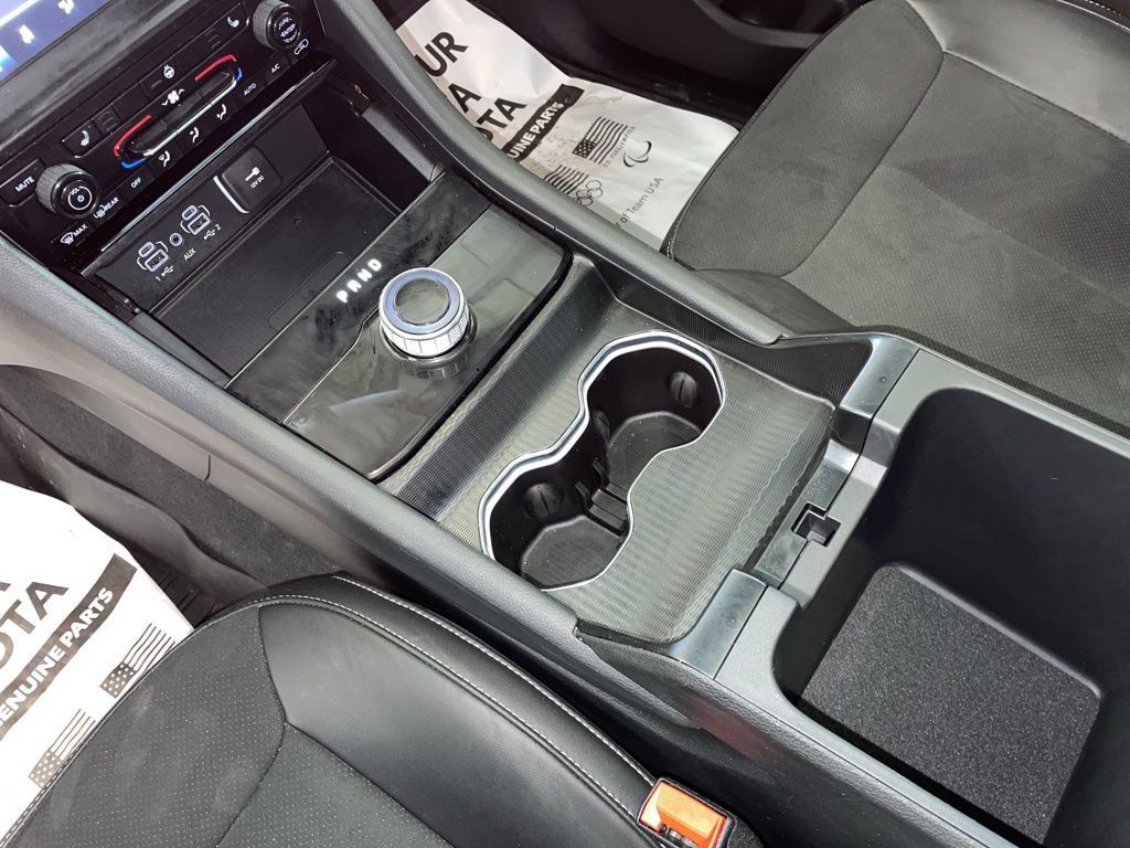 Used 2024 Jeep Grand Cherokee Altitude image 9