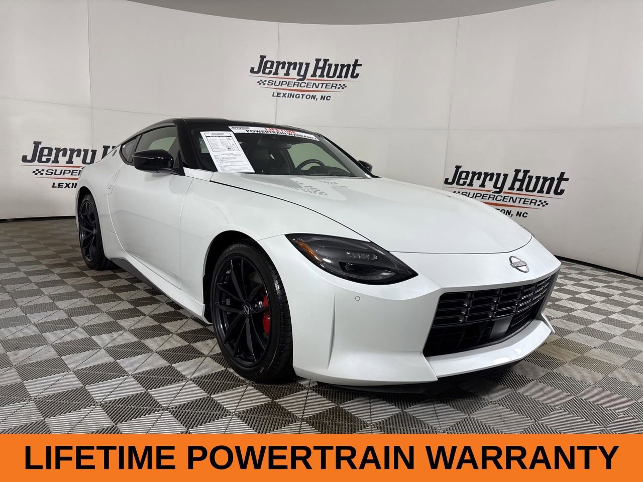 Used 2024 Nissan Z Performance w/ Floor Mat Package image 4