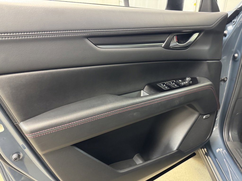 Used 2024 MAZDA CX-5 Carbon Edition image 9