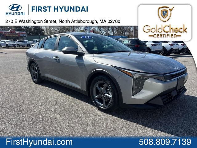 Used 2025 Kia K4 FWD image 1