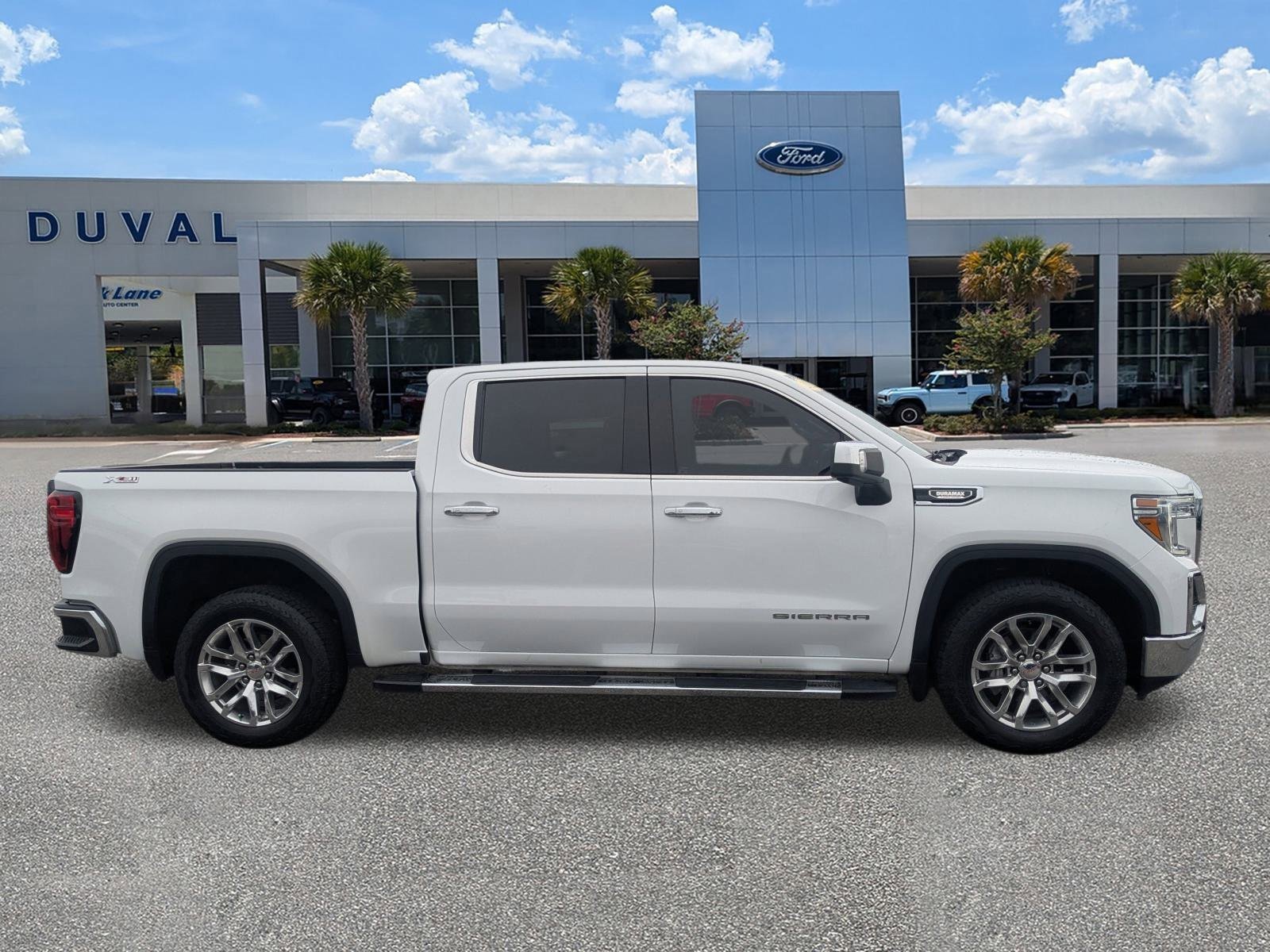 Used 2022 GMC Sierra 1500 SLT w/ SLT Premium Plus Package image 3