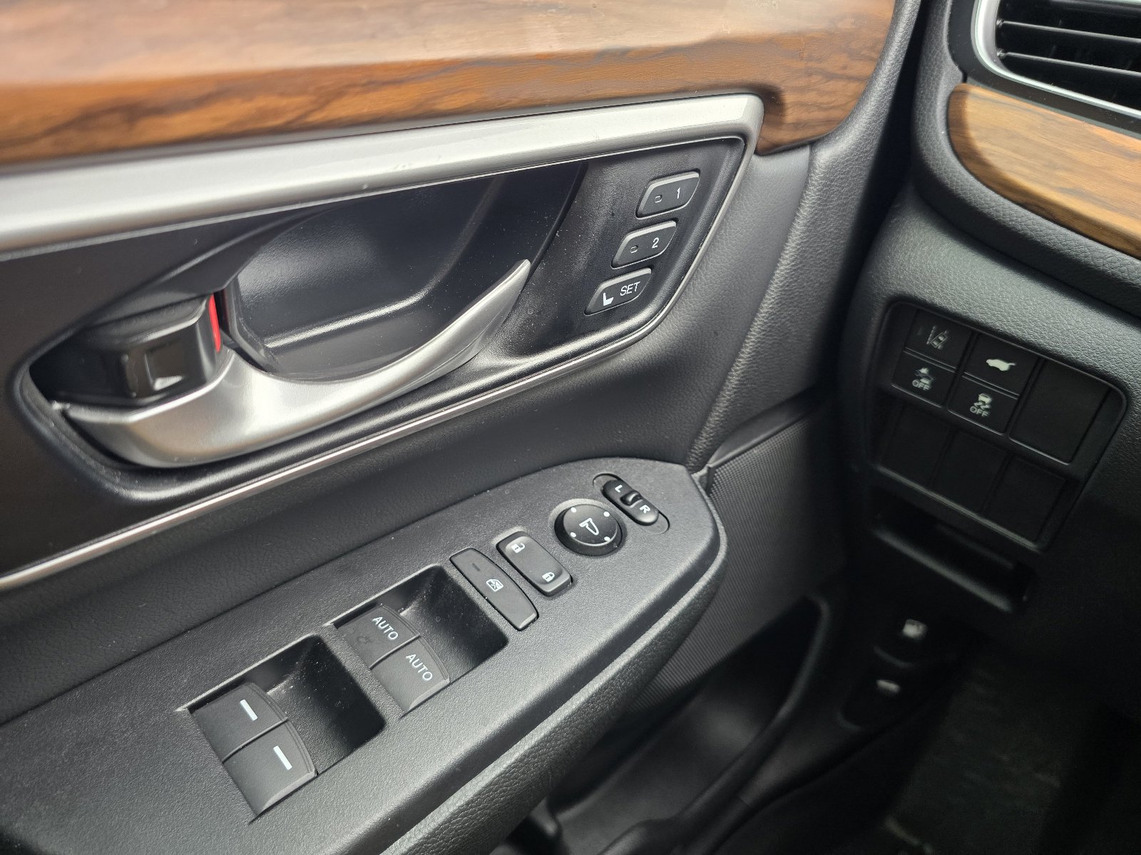 Used 2020 Honda CR-V EX-L image 22