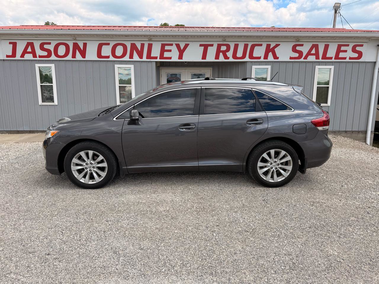 Used 2015 Toyota Venza LE AWD/4WD image 1