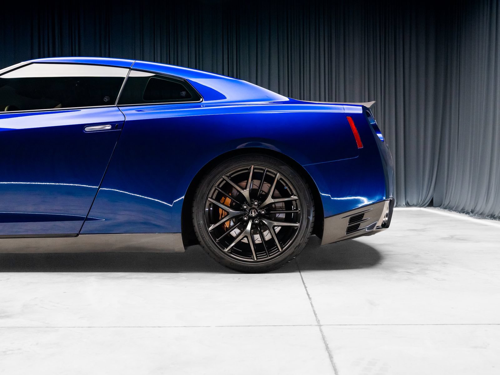 Used 2013 Nissan GT-R Black Edition AWD/4WD image 33