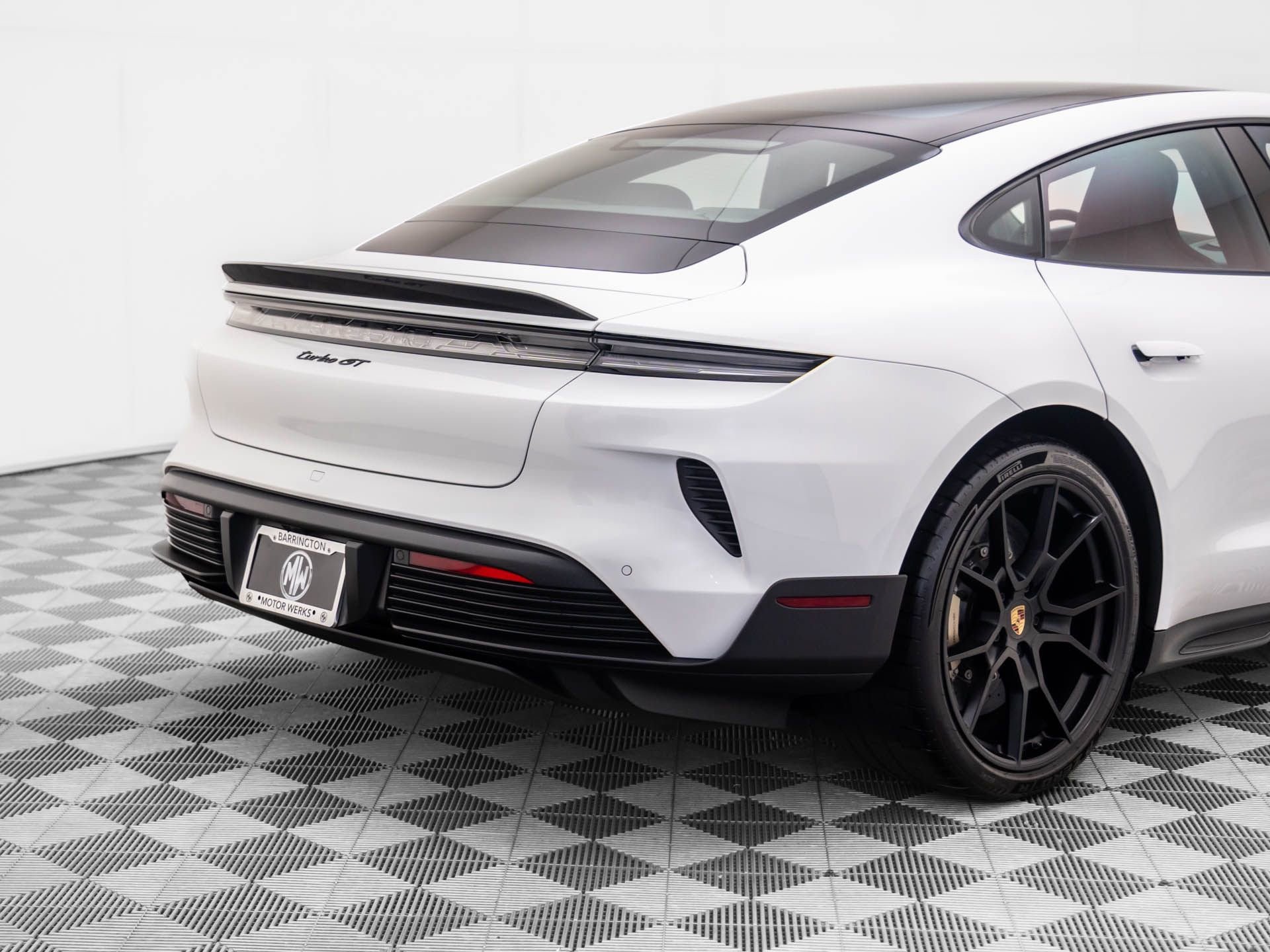 Certified 2025 Porsche Taycan Turbo GT image 40