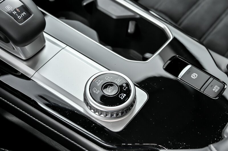 New 2025 Mitsubishi Outlander SE AWD/4WD image 23