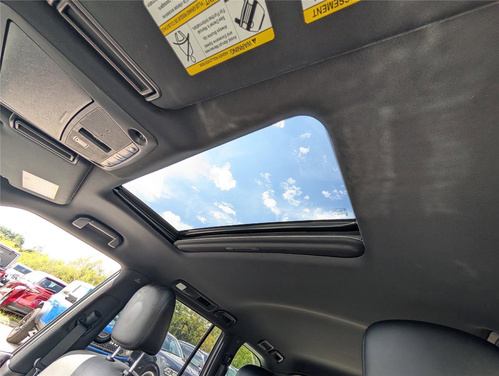 Used 2023 Nissan Armada SL w/ Midnight Edition Package image 33