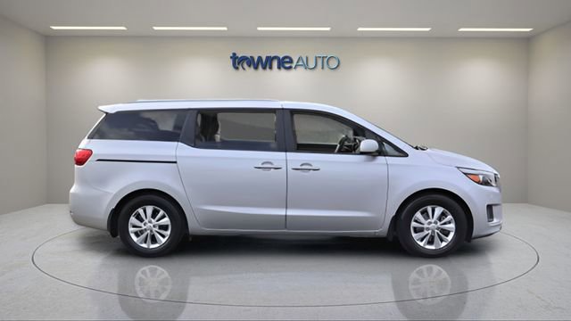 Used 2016 Kia Sedona LX FWD image 8