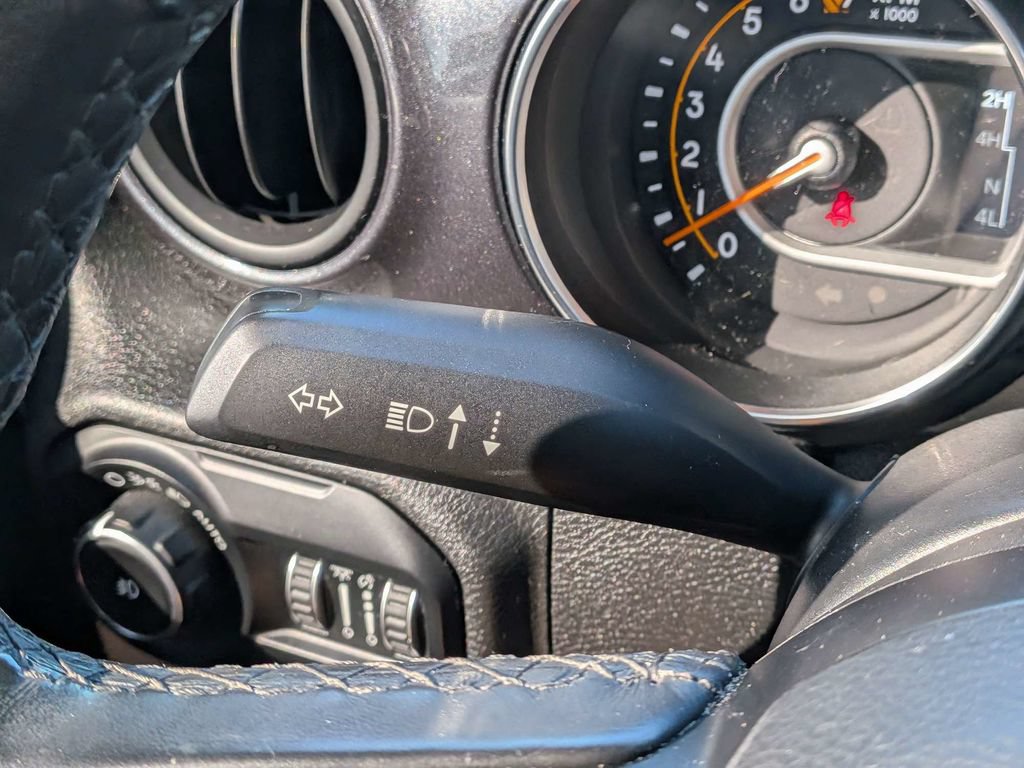 Used 2020 Jeep Wrangler Unlimited Sport AWD/4WD image 23