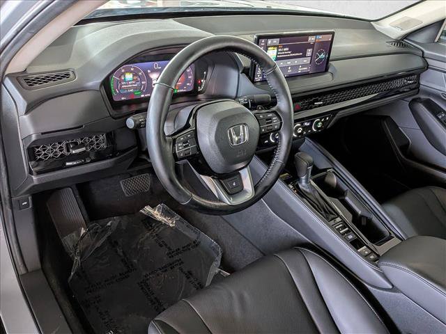 Used 2025 Honda Accord Touring image 9