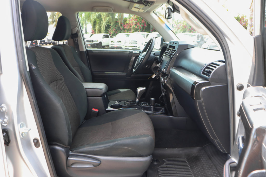 Used 2020 Toyota 4Runner TRD Off-Road AWD/4WD image 40