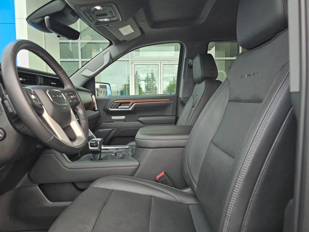 Used 2023 GMC Sierra 1500 Denali w/ Technology Package AWD/4WD image 26