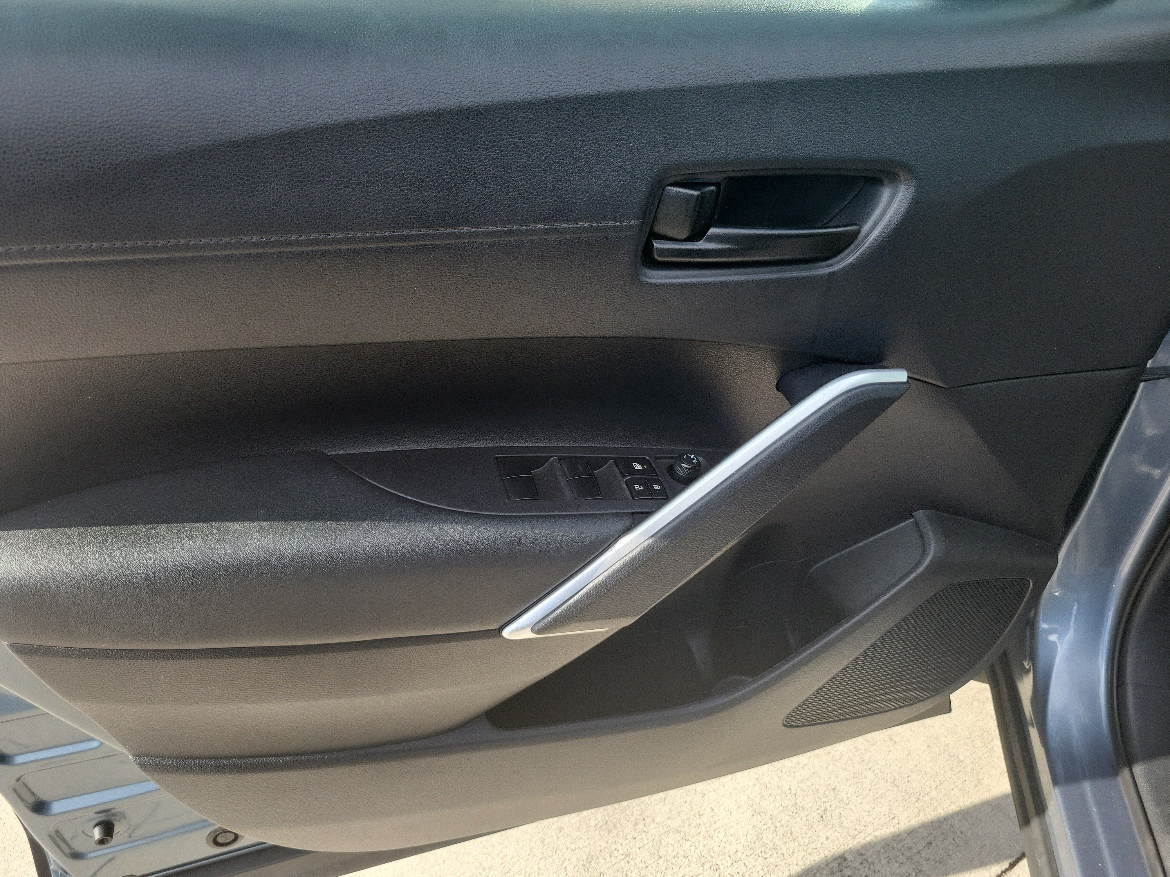 Used 2023 Toyota Corolla Cross LE FWD image 20