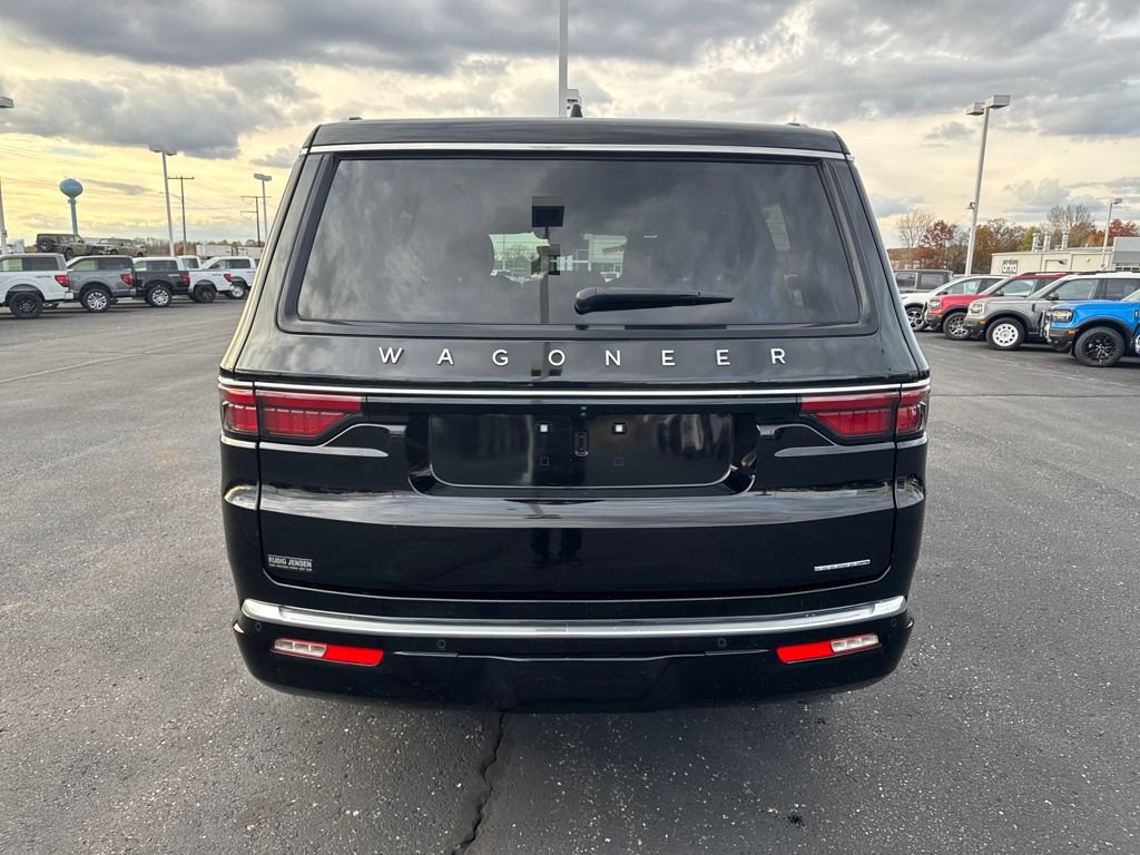Used 2024 Jeep Wagoneer Series III image 4