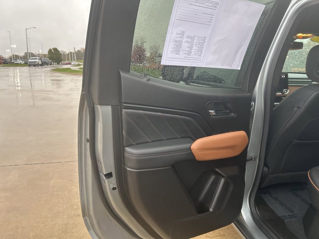 Used 2024 GMC Canyon AT4 w/ AT4 Premium Package image 16