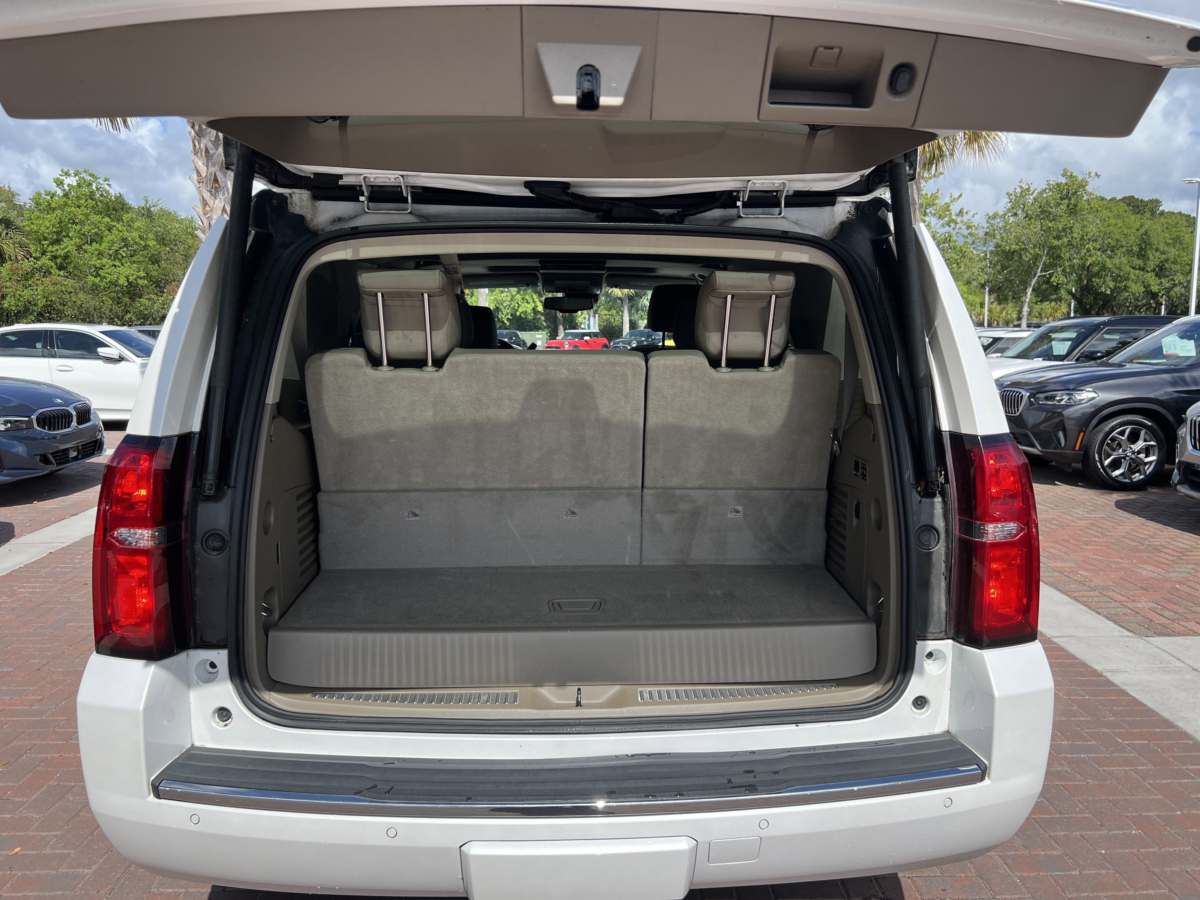 Used 2016 Chevrolet Tahoe LTZ RWD image 34