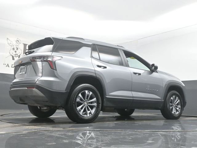 Used 2025 Chevrolet Equinox LT w/ Convenience Package II image 32