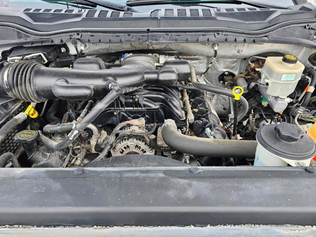 Used 2017 Ford F550 4x4 Regular Cab Super Duty w/ Power Equipment Group image 9