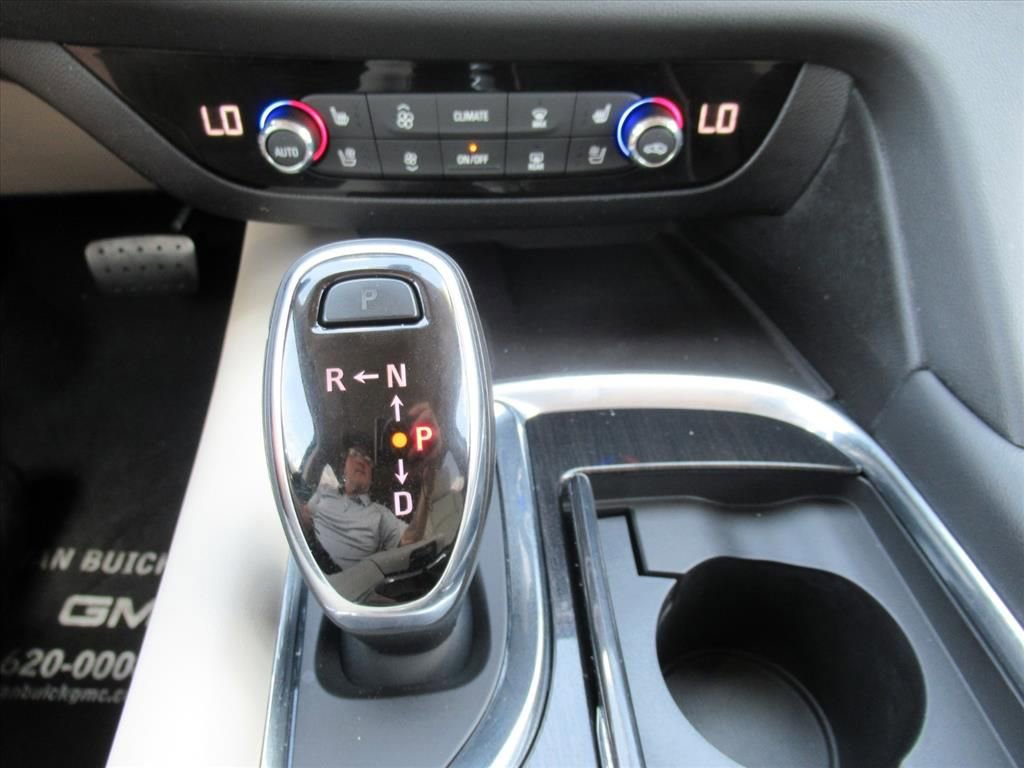 Used 2020 Buick Enclave Premium w/ Sun and Sites Package FWD image 24