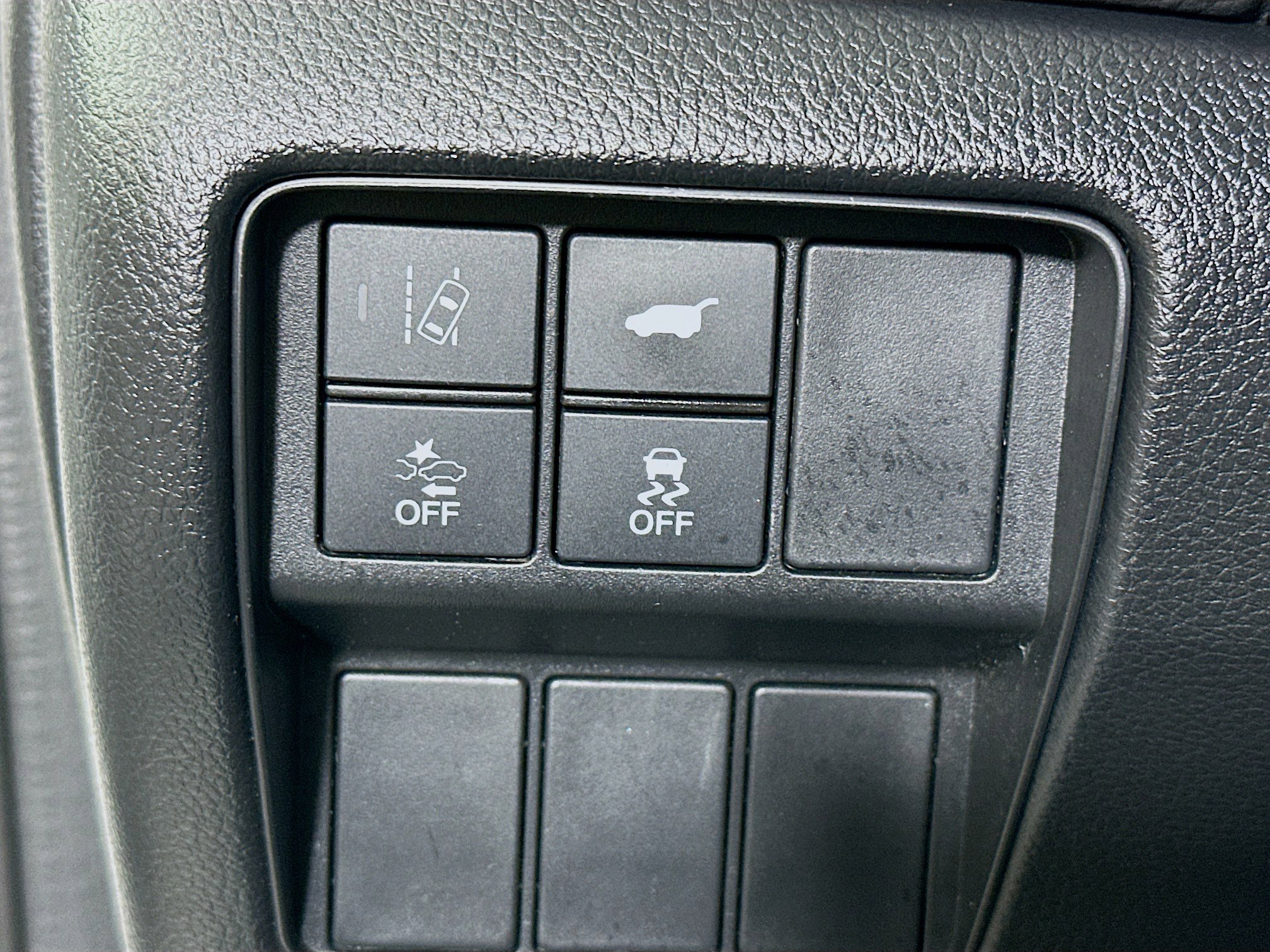 Used 2018 Honda CR-V Touring image 17