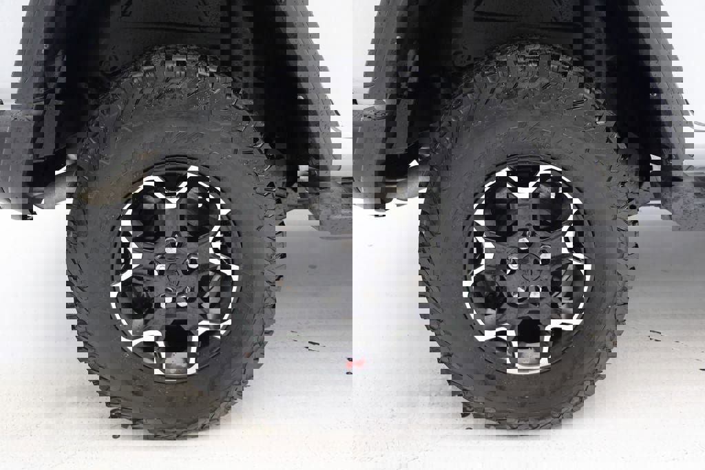 Used 2023 Jeep Wrangler Unlimited Rubicon image 10