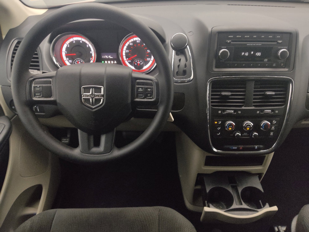 Used 2017 Dodge Grand Caravan SE image 22