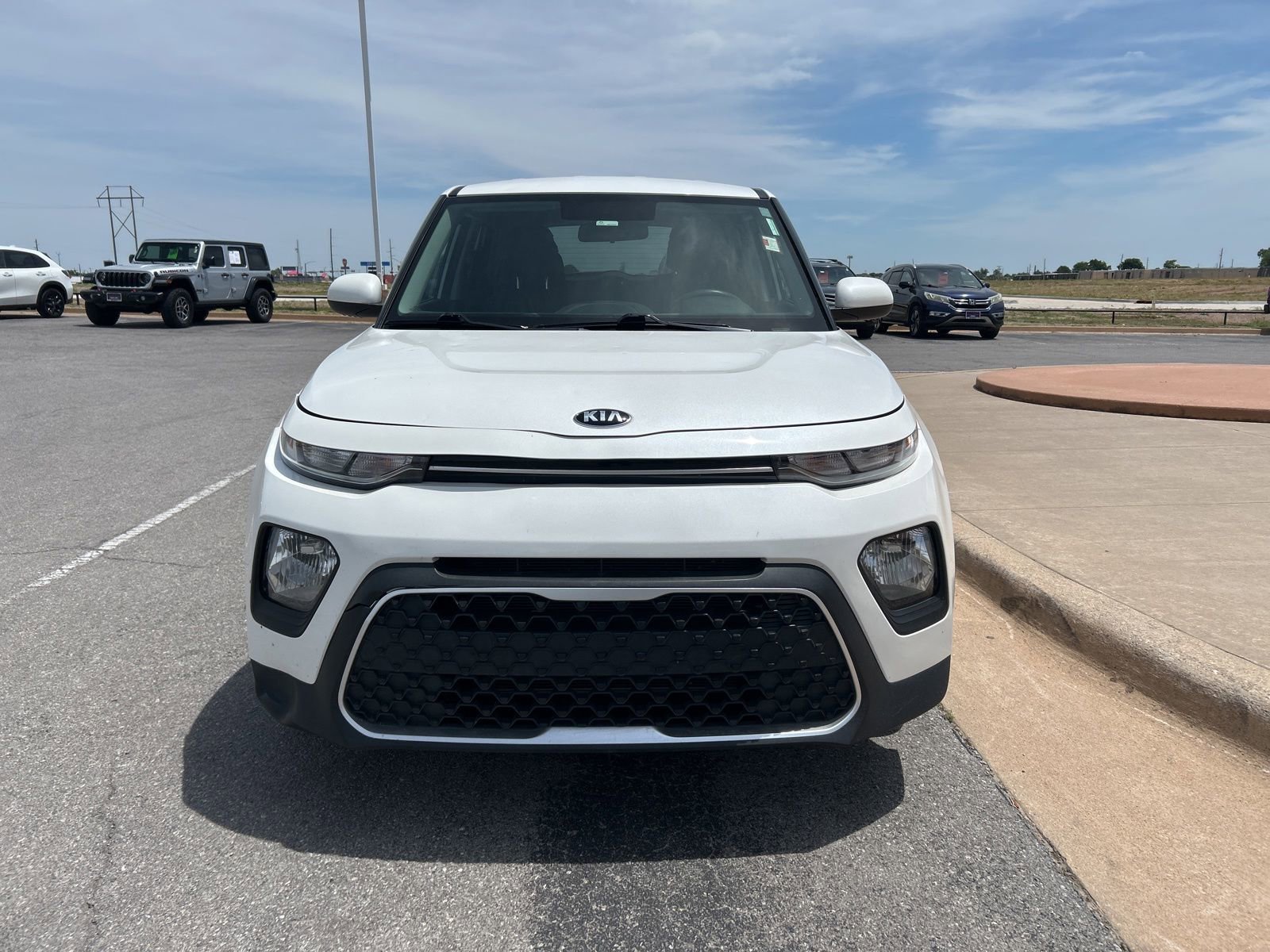 Used 2021 Kia Soul LX FWD image 2