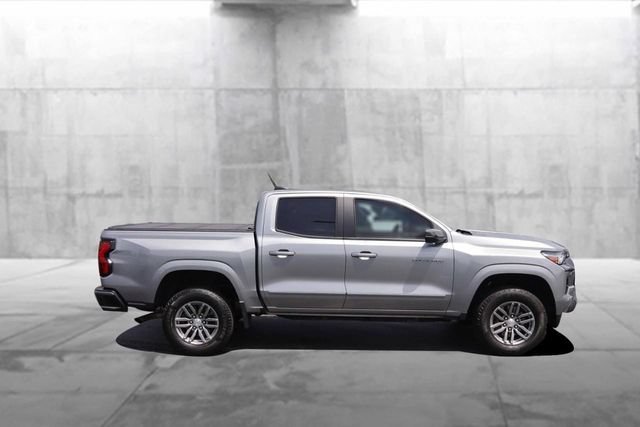 Used 2023 Chevrolet Colorado LT w/ LT Convenience Package II RWD image 5
