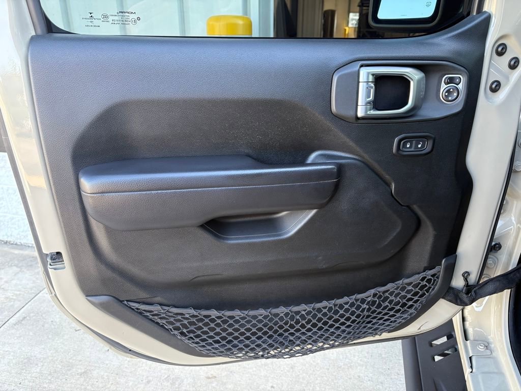 Used 2020 Jeep Gladiator Sport w/ Quick Order Package 24S image 18