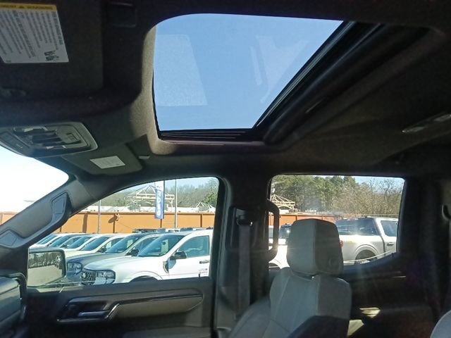 Used 2023 Chevrolet Silverado 1500 ZR2 w/ Technology Package image 14