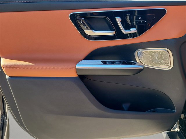 Used 2023 Mercedes-Benz GLC 300 4MATIC w/ Exclusive Trim Package image 21