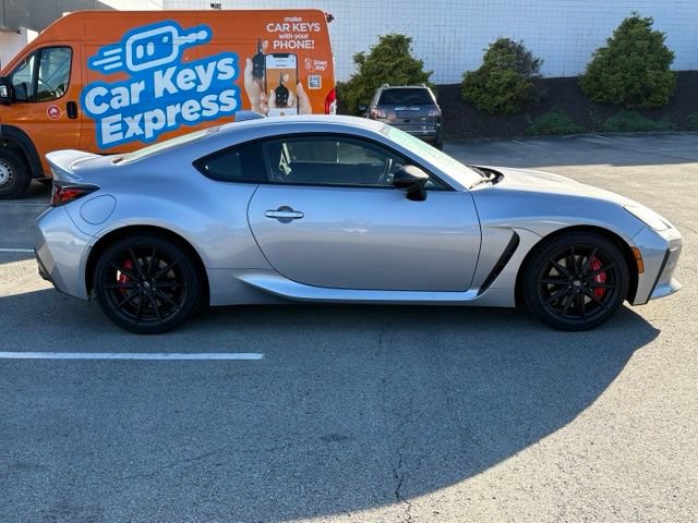 Used 2025 Toyota GR86 Premium w/ Performance Package RWD image 6