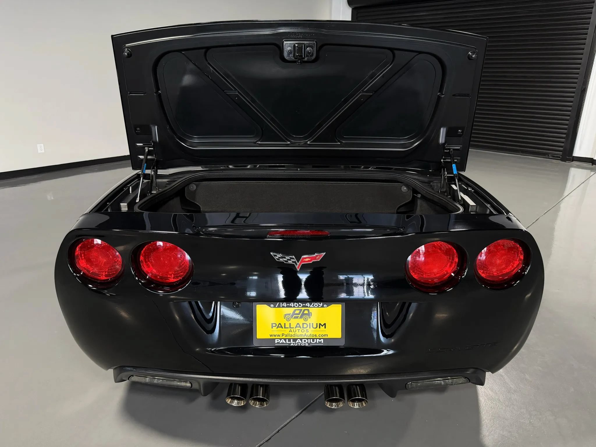 Used 2009 Chevrolet Corvette Convertible w/ Preferred Equipment Group RWD image 23
