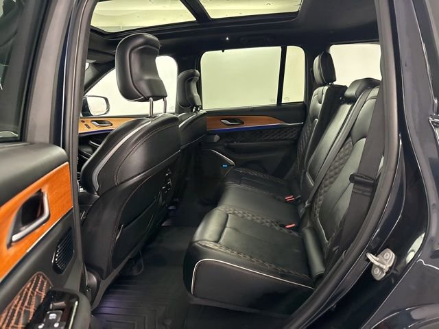 Used 2023 Jeep Grand Cherokee Summit image 14