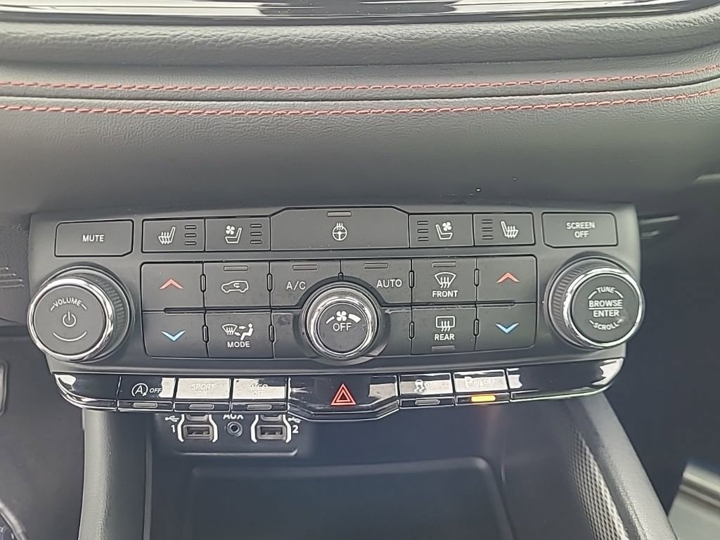 Used 2024 Dodge Durango GT image 25