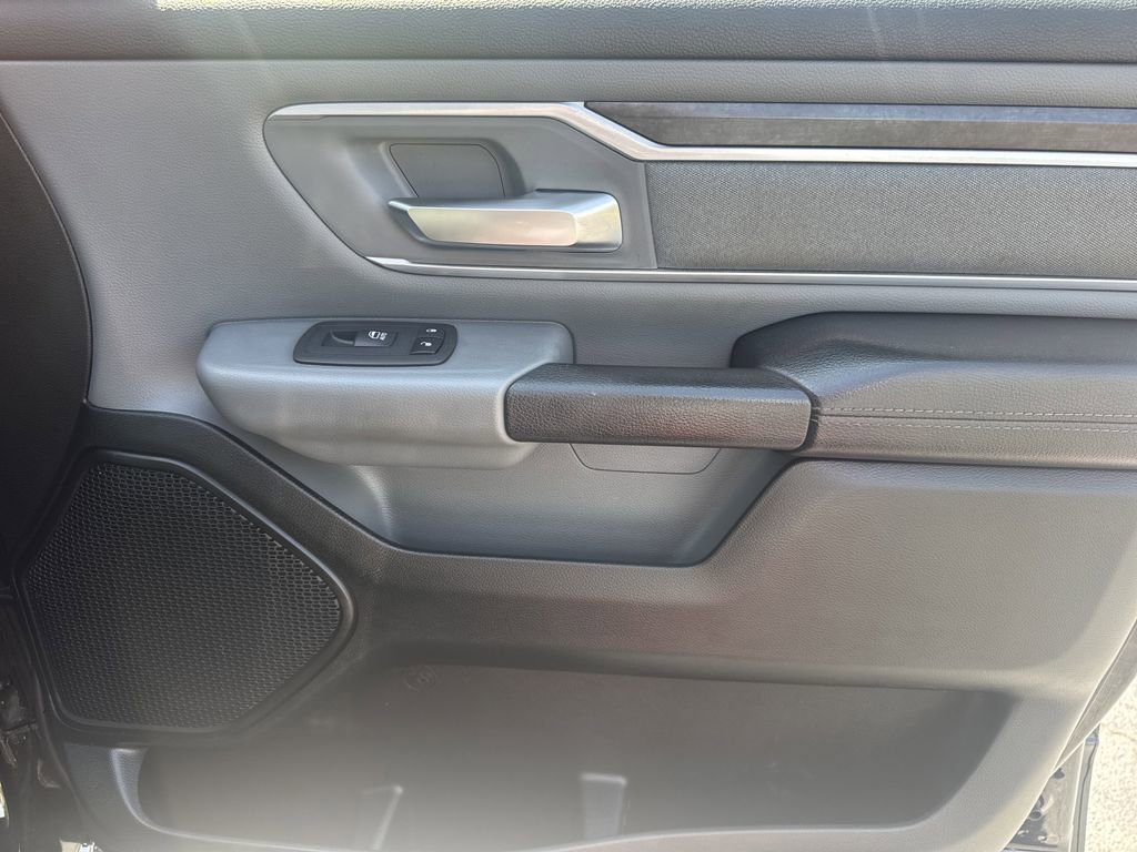 Used 2022 RAM 1500 Big Horn AWD/4WD image 11