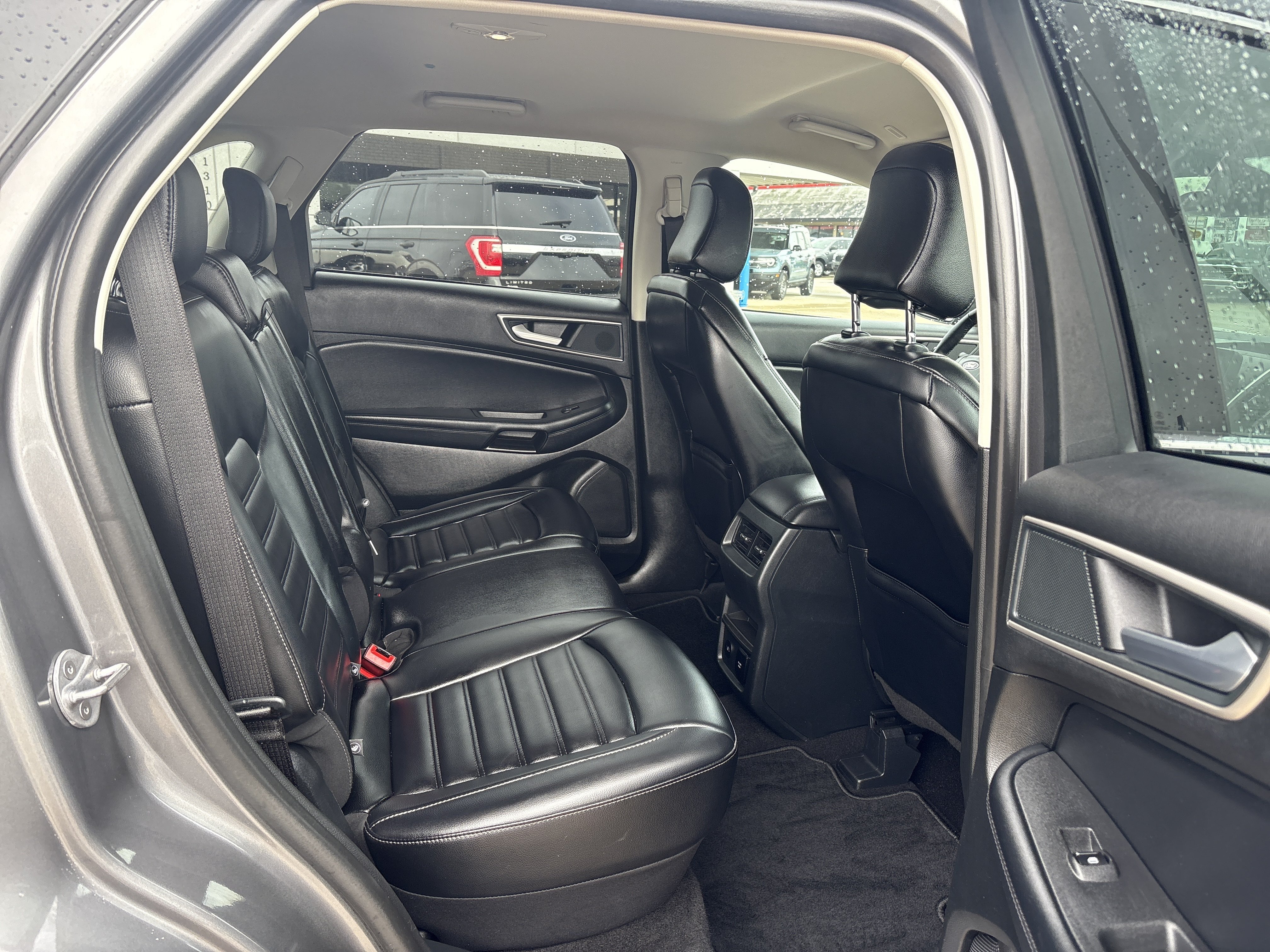 Used 2024 Ford Edge SEL w/ Convenience Package AWD/4WD image 7