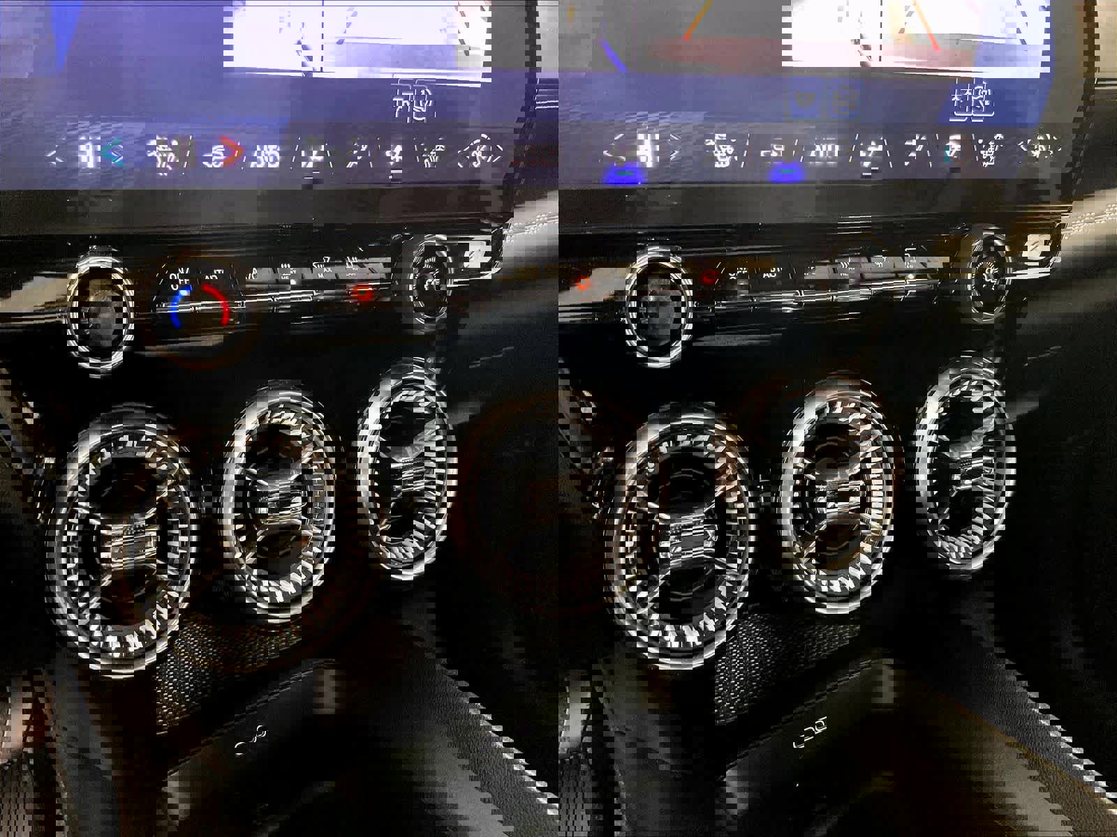 Used 2024 Chevrolet Blazer EV LT image 26